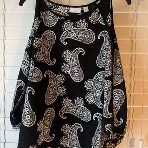 New York & Company Black and White Floral Top